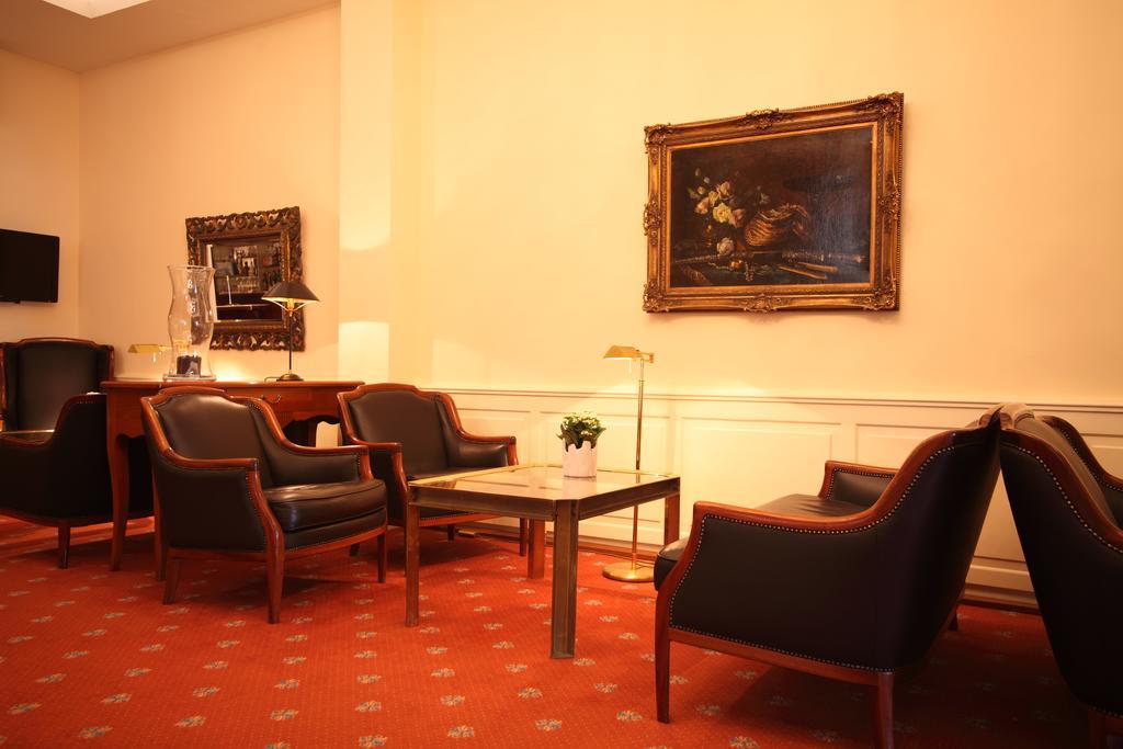 อัลสเตอร์-โฮฟ Hotel ฮัมบูร์ก ภายนอก รูปภาพ